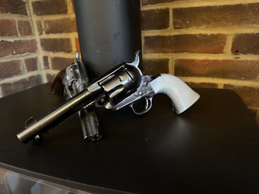 Colt 45 SAA Resin Prop - Arthur Morgan